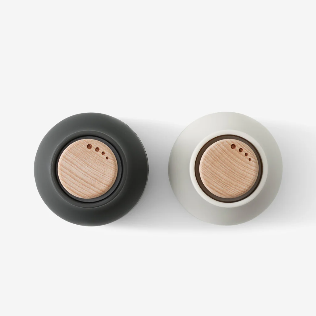 Audo Bottle Grinders Ash + Carbon Beech Small - Image 3
