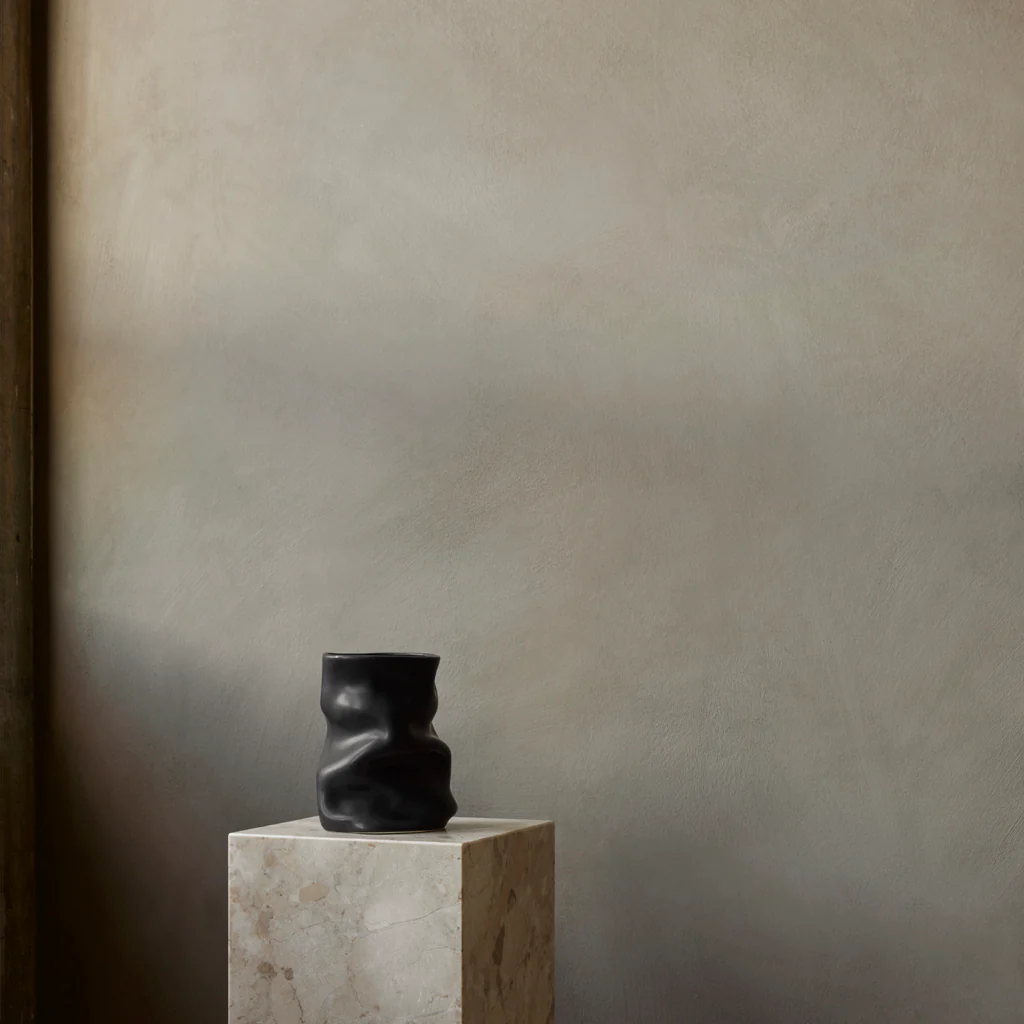 Audo Collapse Vase Black 20 - Image 5