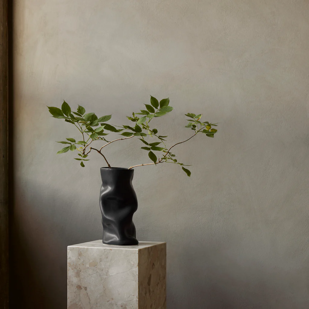 Audo Collapse Vase Black 30 - Image 5
