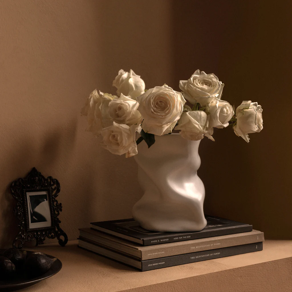 Audo Collapse Vase White 20 - Image 3