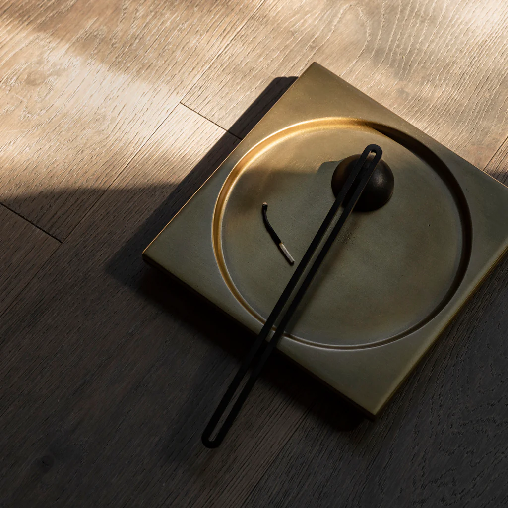 Audo Divot Tray Brass - Image 2