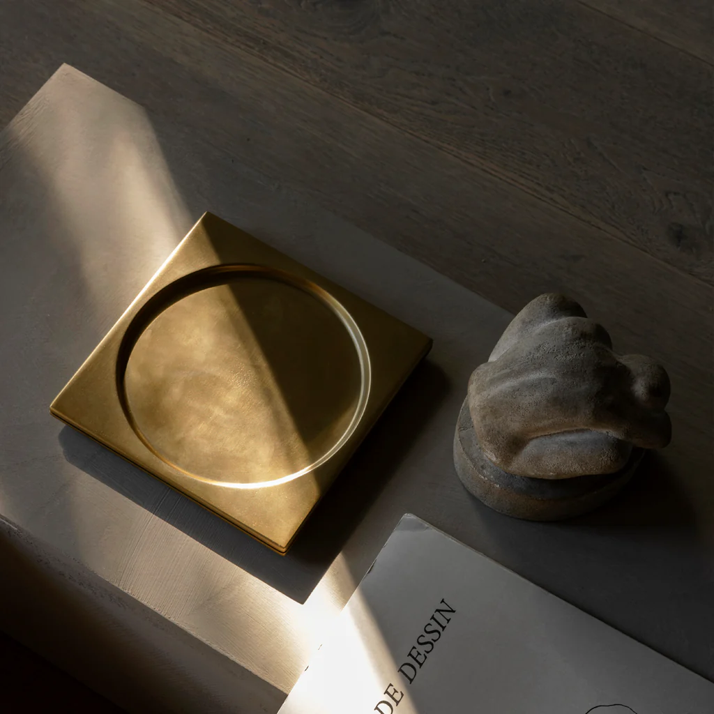 Audo Divot Tray Brass - Image 5