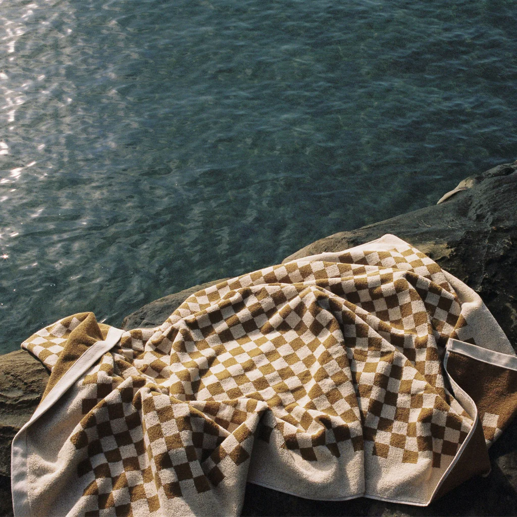 Baina Cedar Sand Roman Pool Towel - Image 3