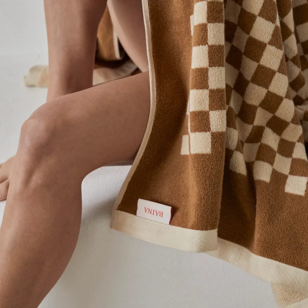Baina Cedar Sand Roman Pool Towel - Image 7
