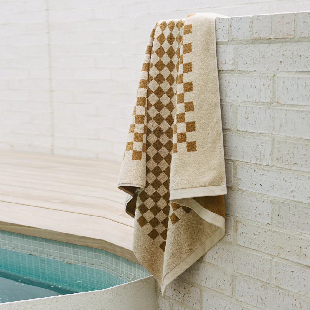Baina Cedar Sand Roman Pool Towel - Image 8