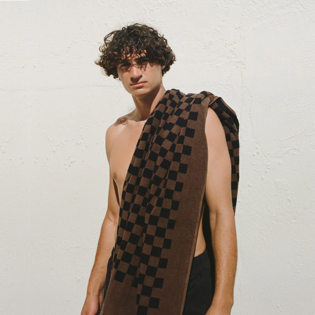 Baina Tabac Noir Roman Pool Towel - Image 2
