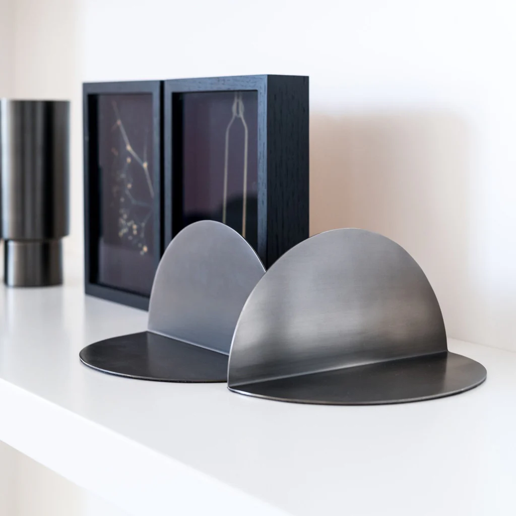 Behr & Co Black Nickel Curve Bookends - Image 3
