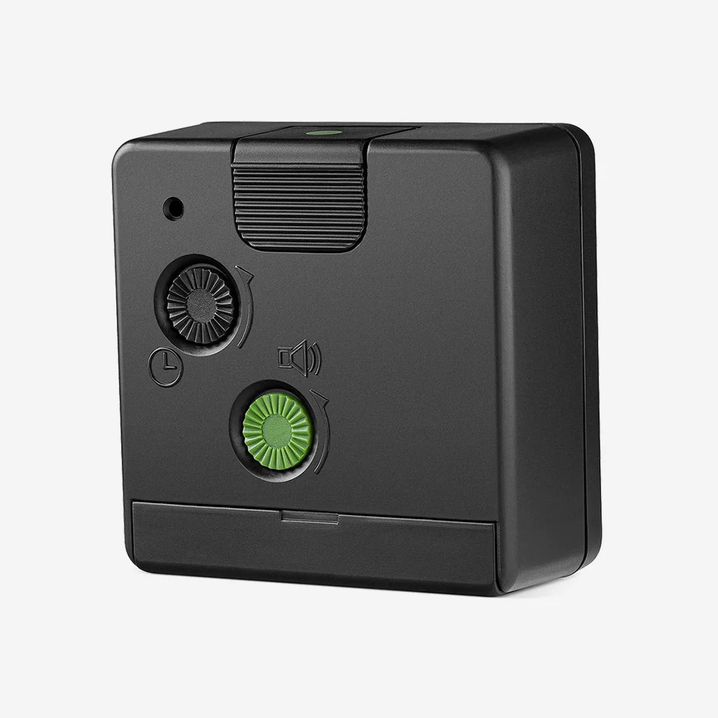 Braun BC02XB Classic Travel Analogue Alarm Clock Black - Image 6