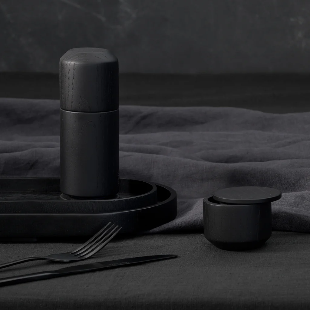 Ekta Living Crush Me Grinder Black Oak - Image 4