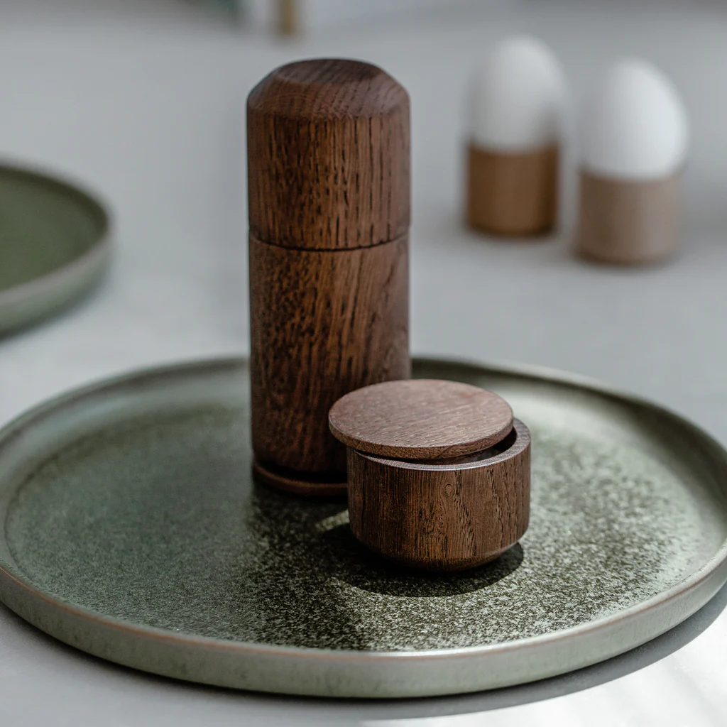 Ekta Living Crush Me Grinder Smoked Oak - Image 3
