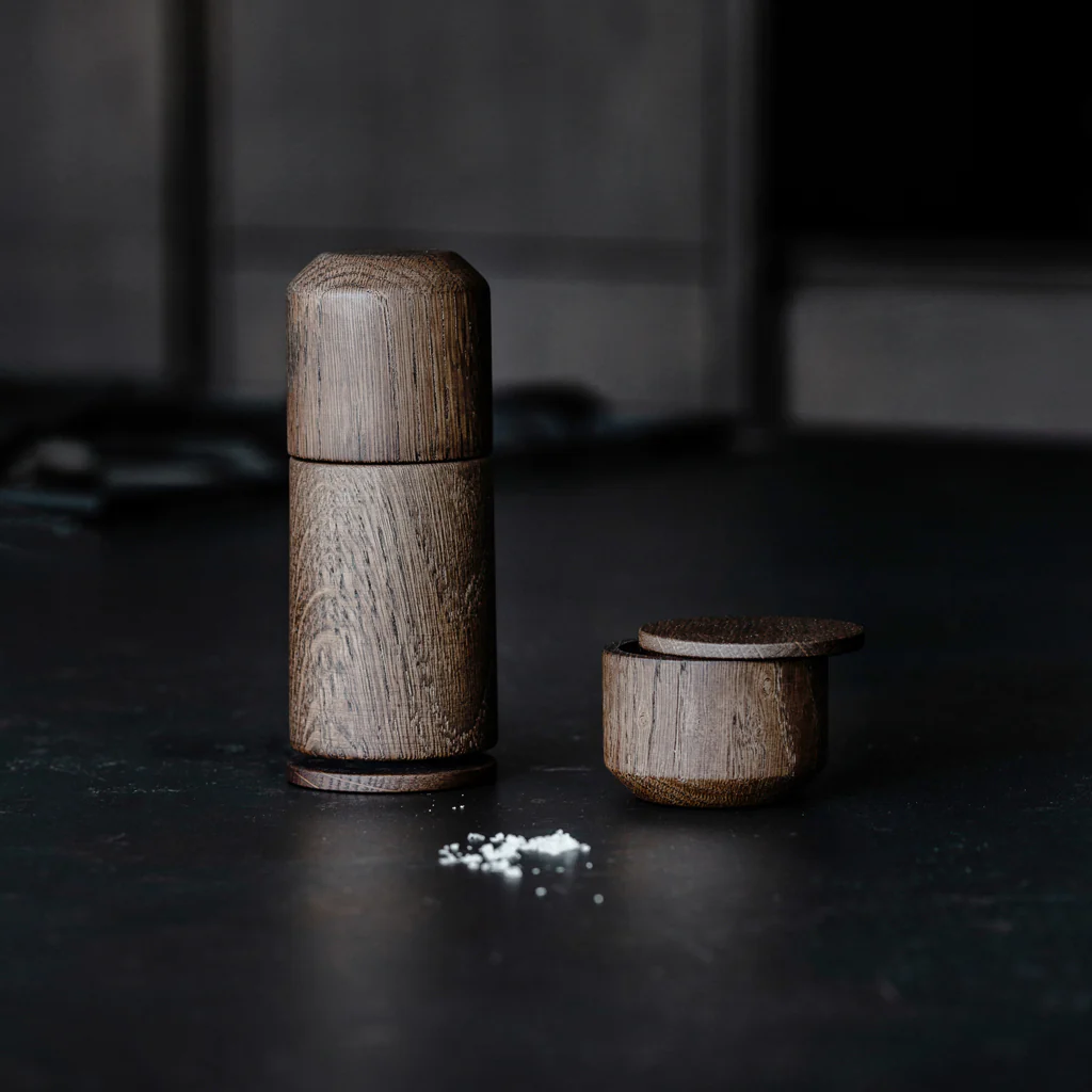 Ekta Living Crush Me Grinder Smoked Oak - Image 4