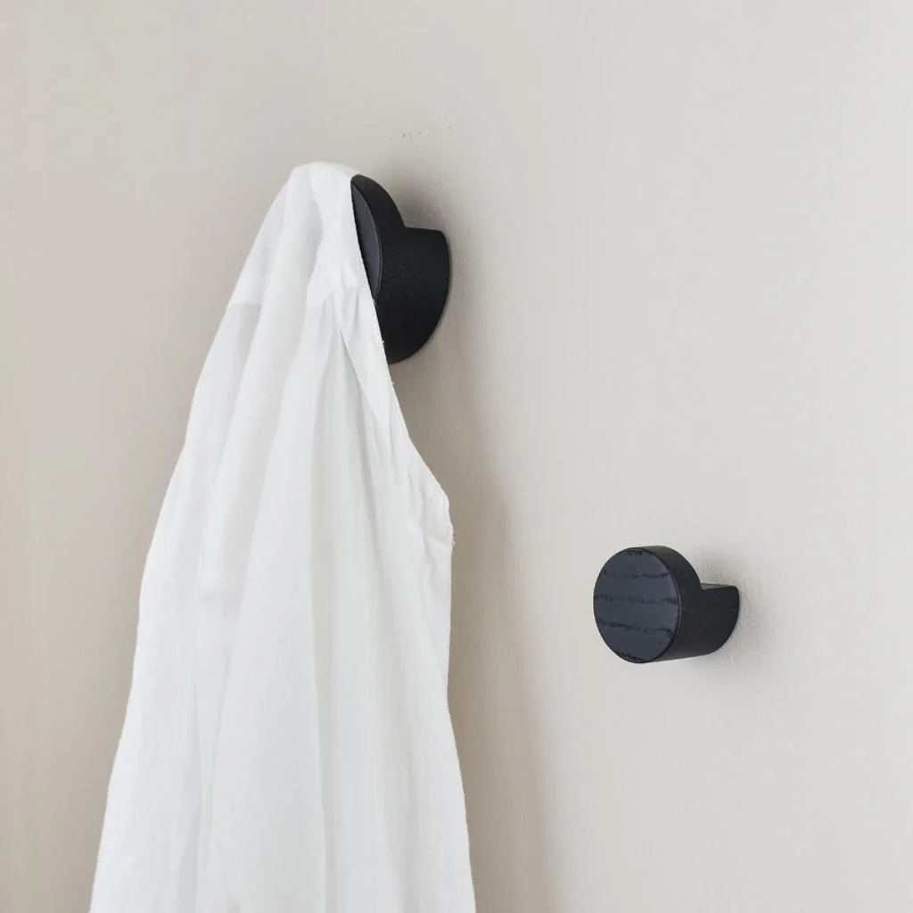Ekta Living Wood Knot Hook Medium Black Oak - Image 3