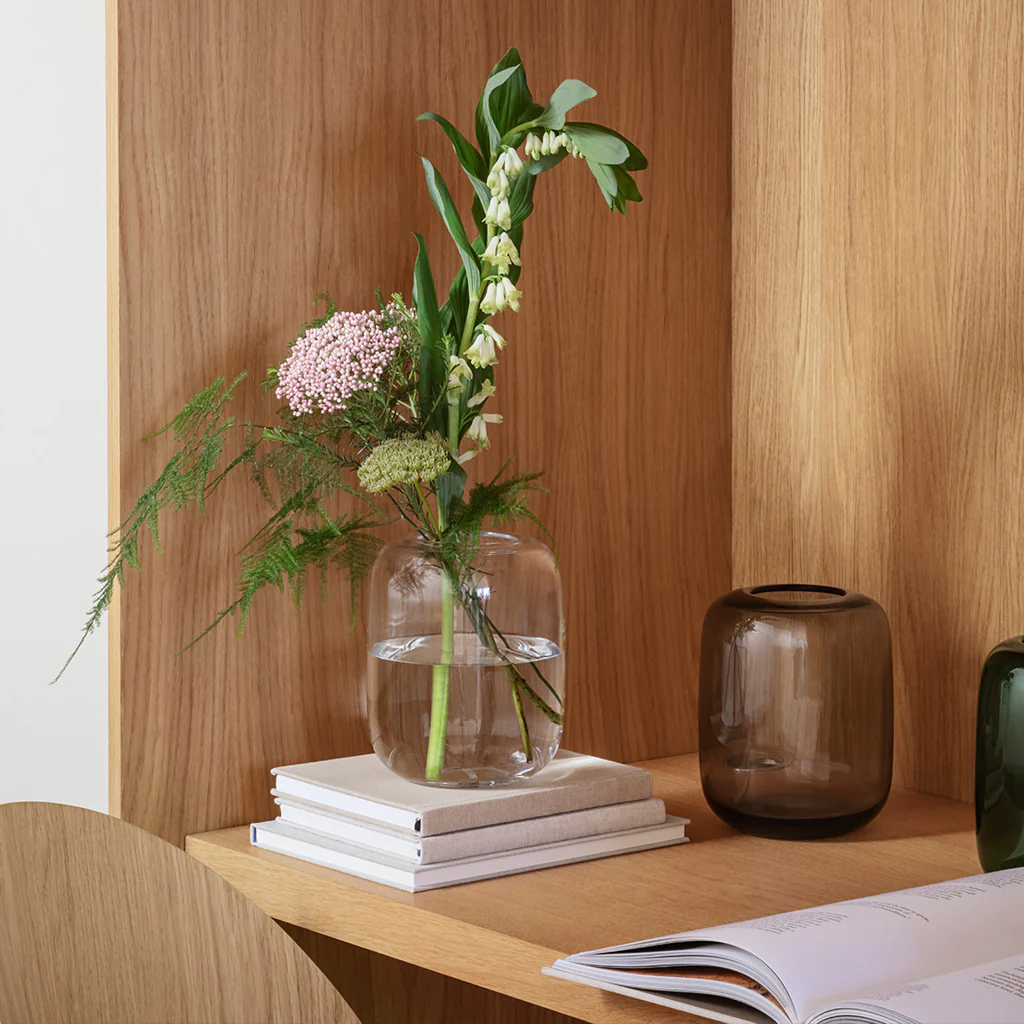 Eva Solo Acorn Vase Short Smoke - Image 5