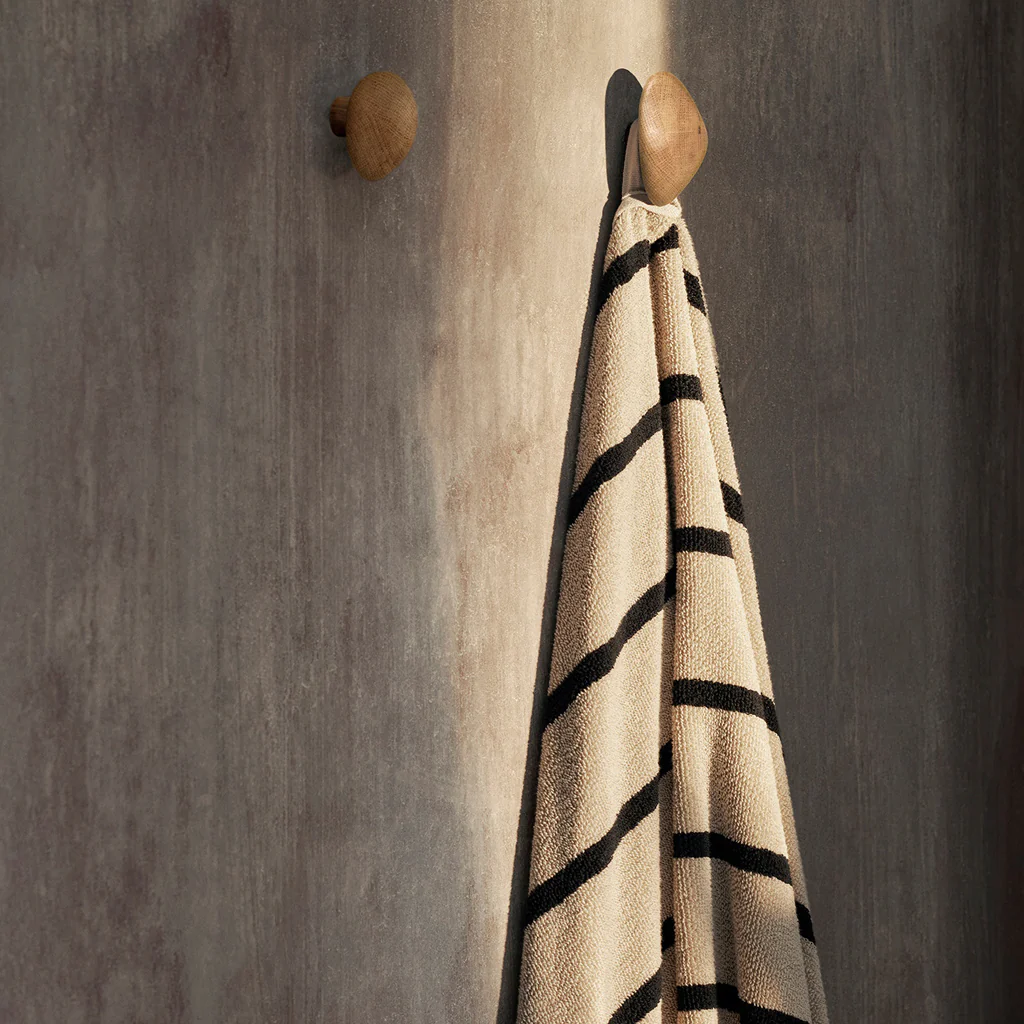 Ferm Living Cairn Hooks Oak - Image 2