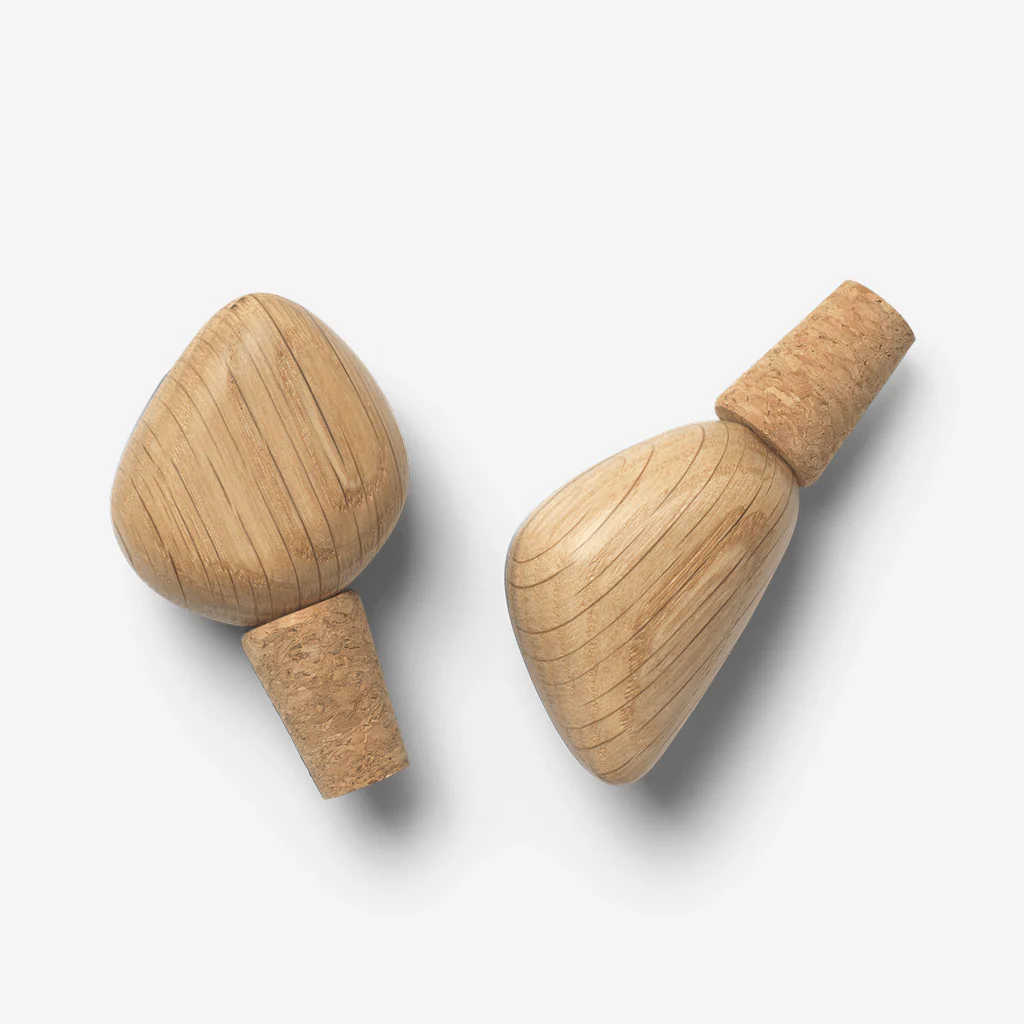 Ferm Living Cairn Wine Stoppers Oak - Image 3