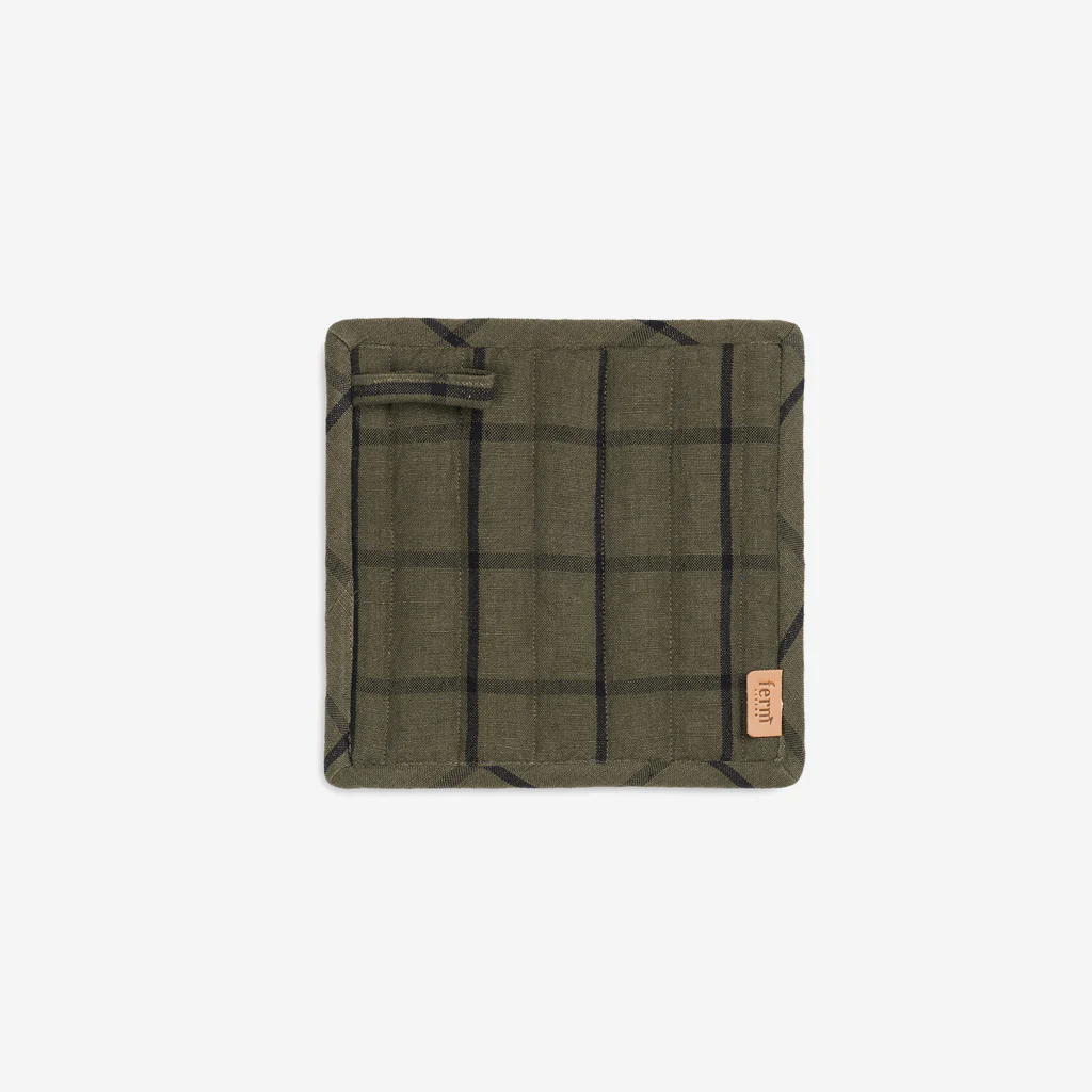 Ferm Living Hale Pot Holders Green Black