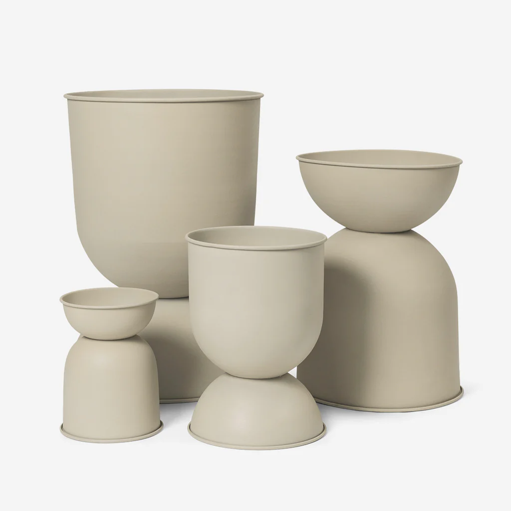 Ferm Living Hourglass Pot Cashmere Medium - Image 3