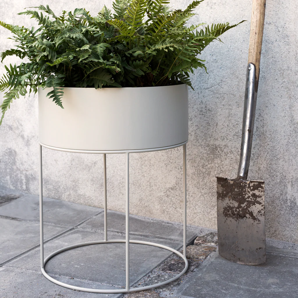 Ferm Living Plant Box Round Light Grey - Image 2
