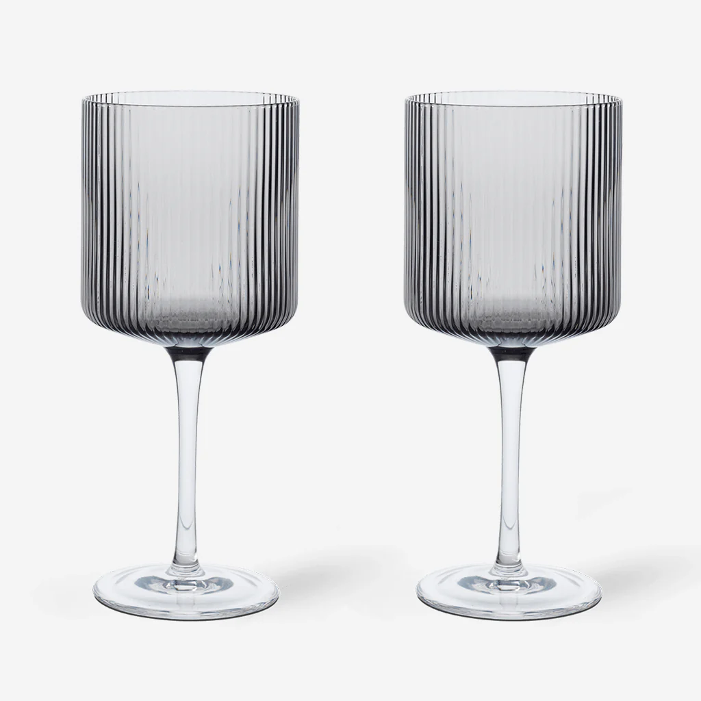 Ferm Living Ripple Red Wine Glasses Smoke - Image 4