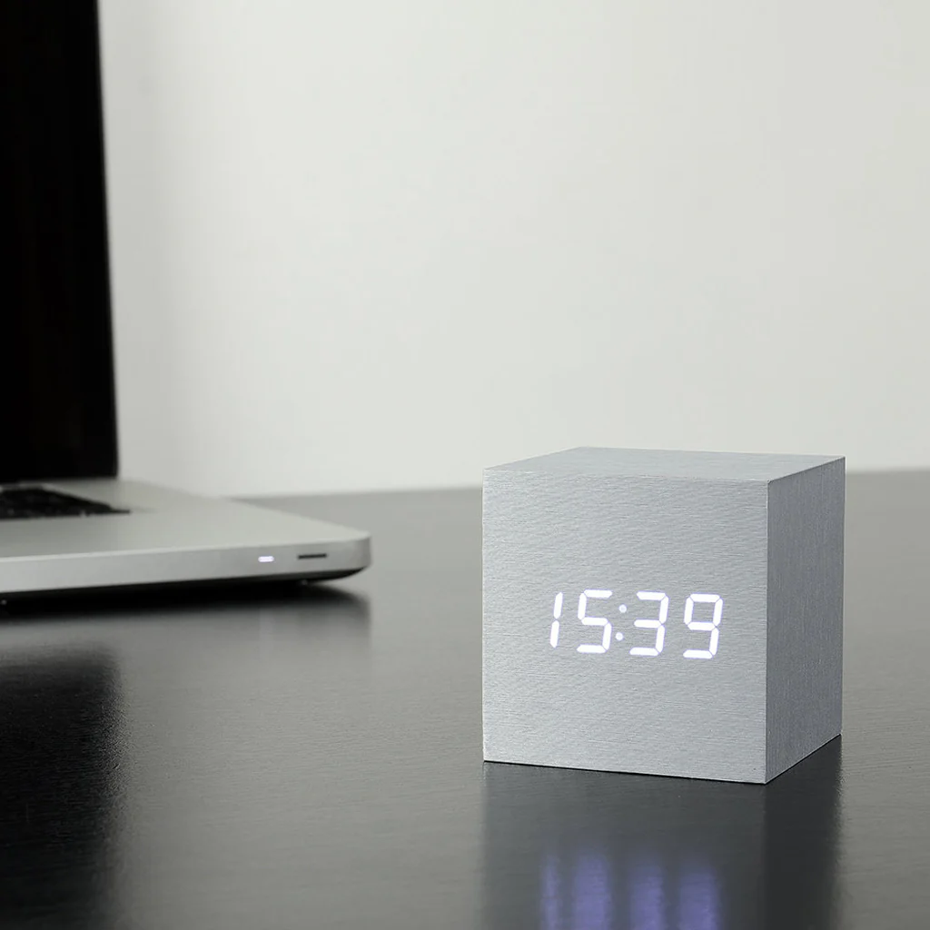 Gingko Cube Click Clock Aluminium - Image 3