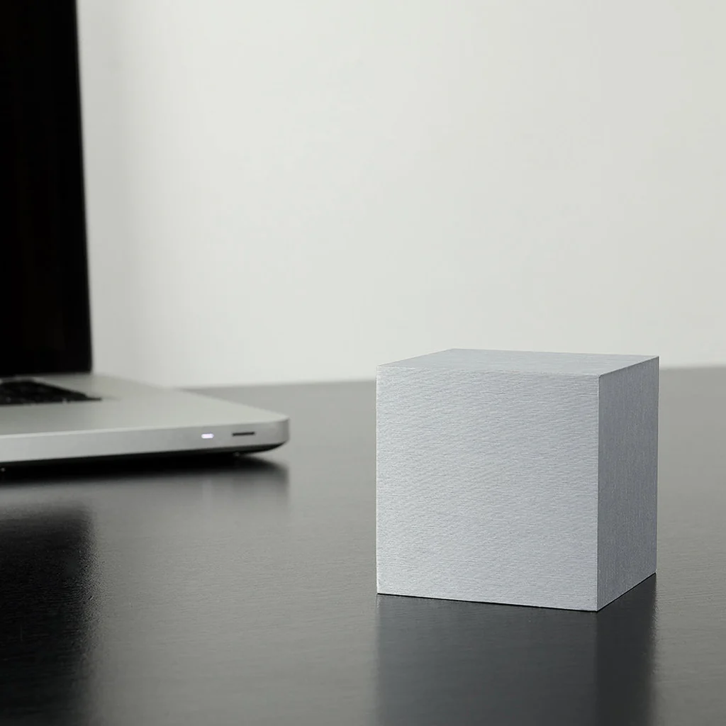 Gingko Cube Click Clock Aluminium - Image 4