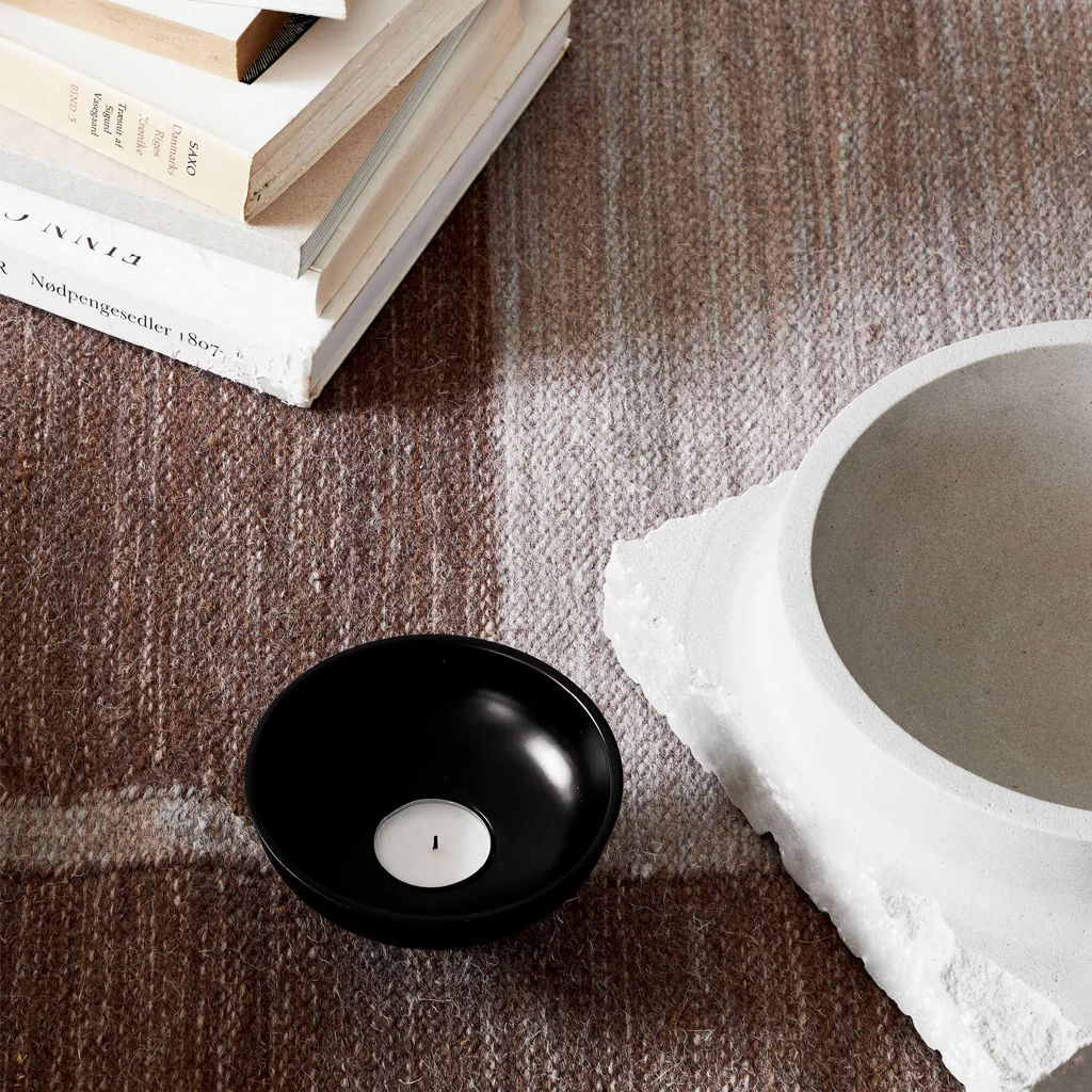 Kristina Dam Alumina Tealight Candleholder Black - Image 4