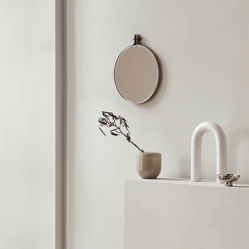 Kristina Dam Alumina Tealight Candleholder Polished Aluminium - Image 3