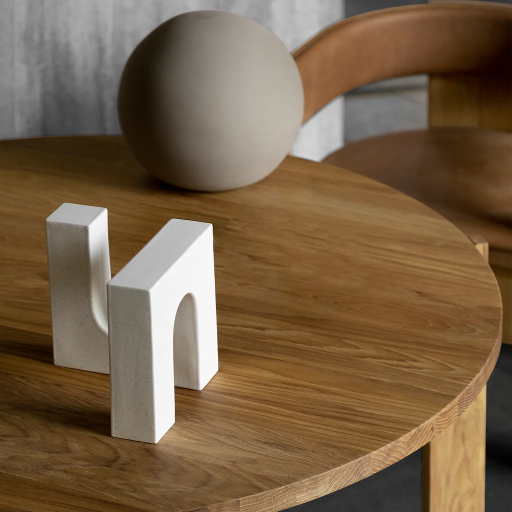 Kristina Dam Collector Dining Table Oak - Image 6