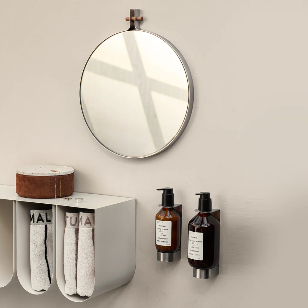 Kristina Dam Dowel Bottle Holder - Image 5