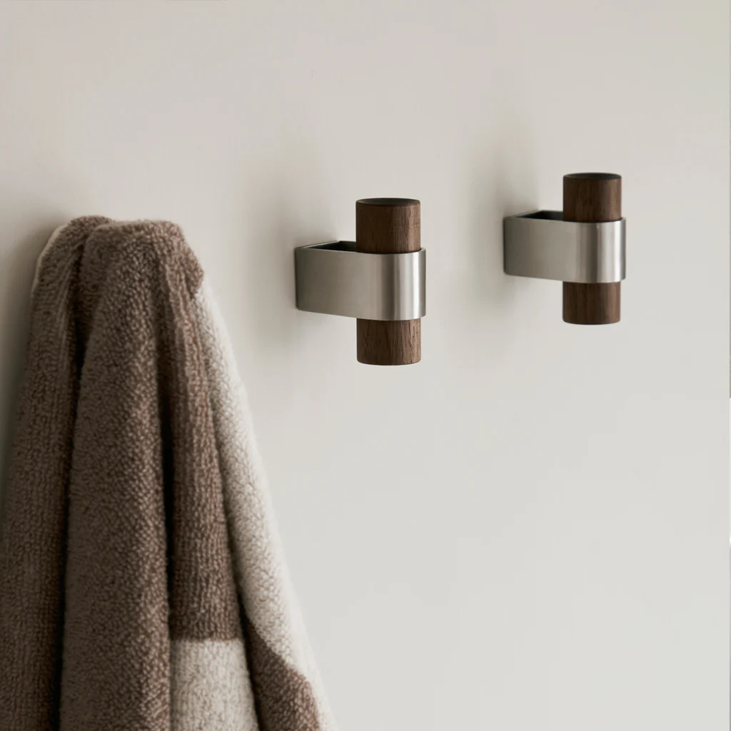 Kristina Dam Dowel Hooks Walnut - Image 2