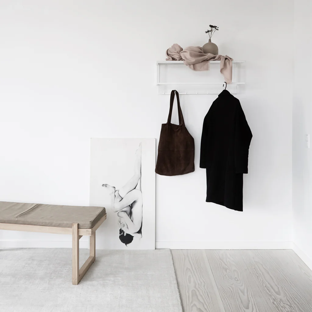 Kristina Dam Grid Coat Hanger Rack White - Image 2