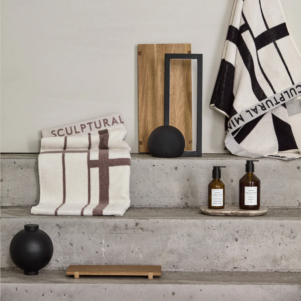 Kristina Dam Marble Bottle Tray Desert Storm - Image 3