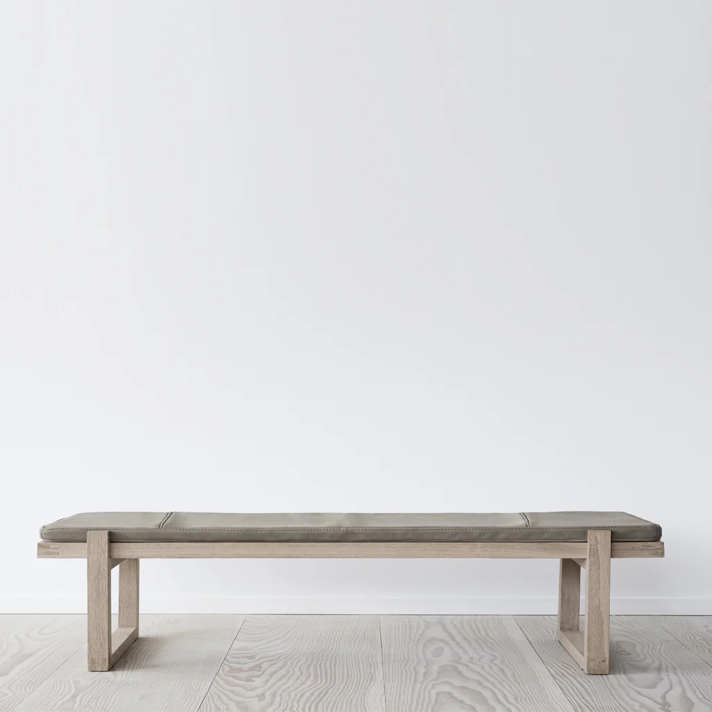 Kristina Dam Minimal Leather Daybed Oak - Image 3
