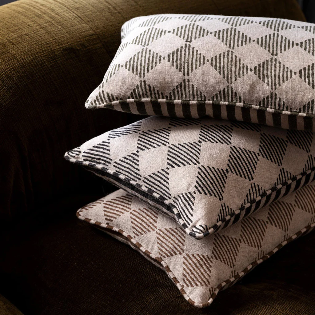 L&M Home Quinn Linen Cushion Black - Image 4