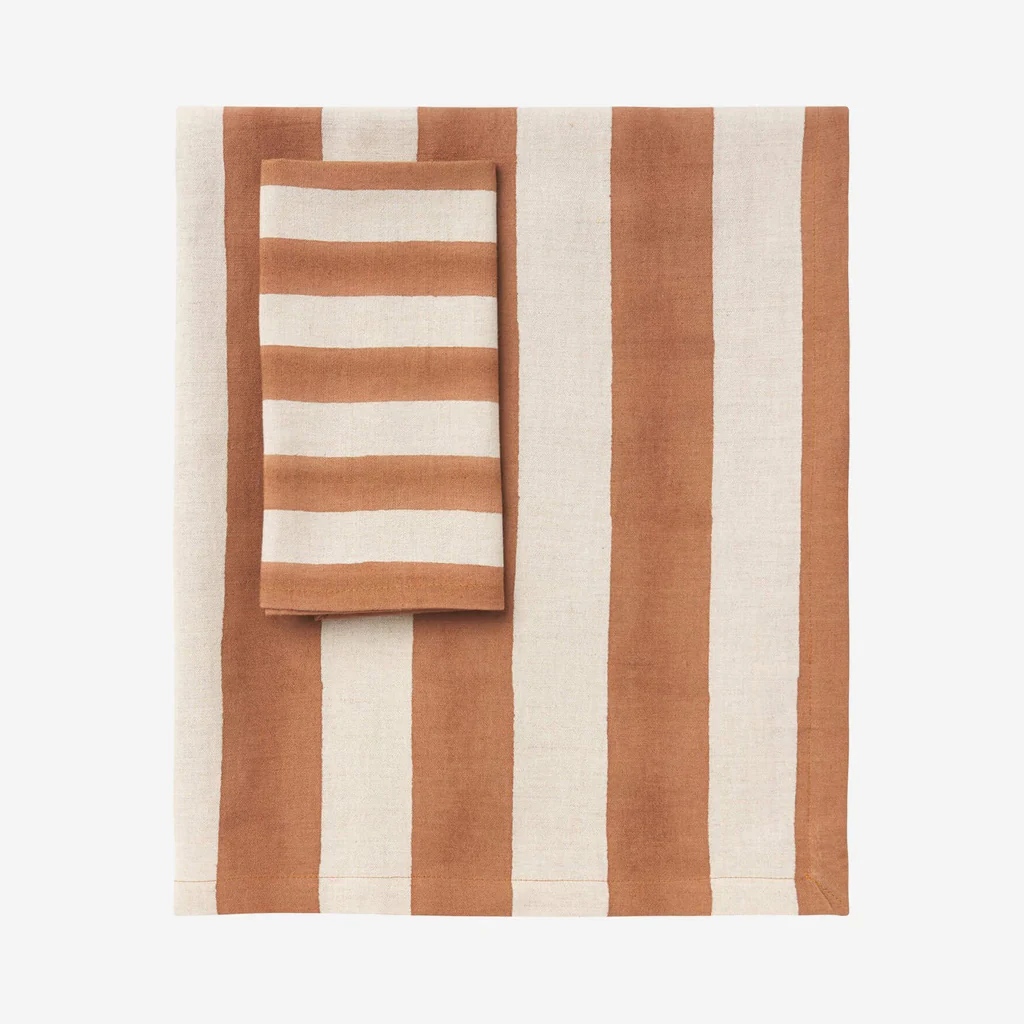 L&M Home Riviera Table Cloth Terracotta - Image 6