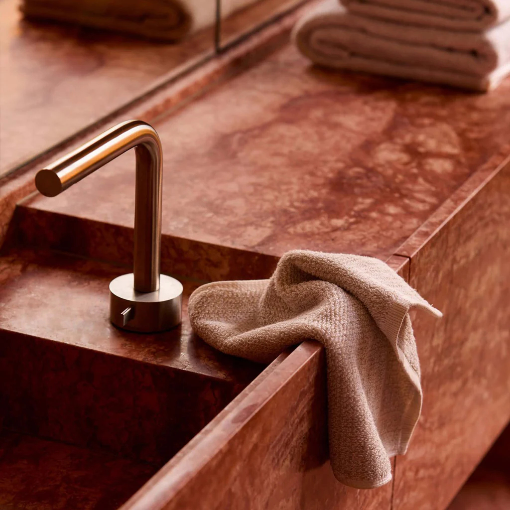 L&M Home Tweed Nougat Face Towel - Image 2