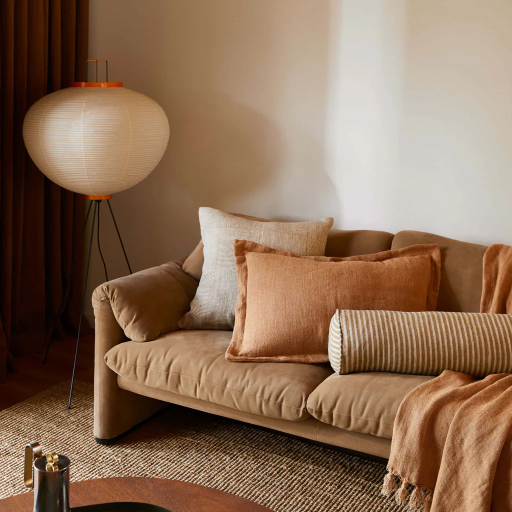 L&M Home Vida Linen Grand Cushion Natural - Image 4