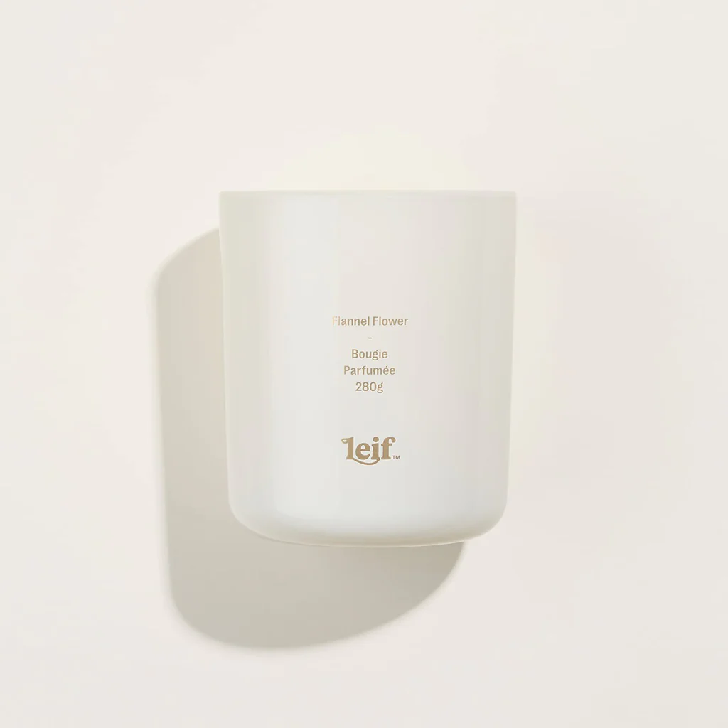 Leif Flannel Flower Candle - Image 9