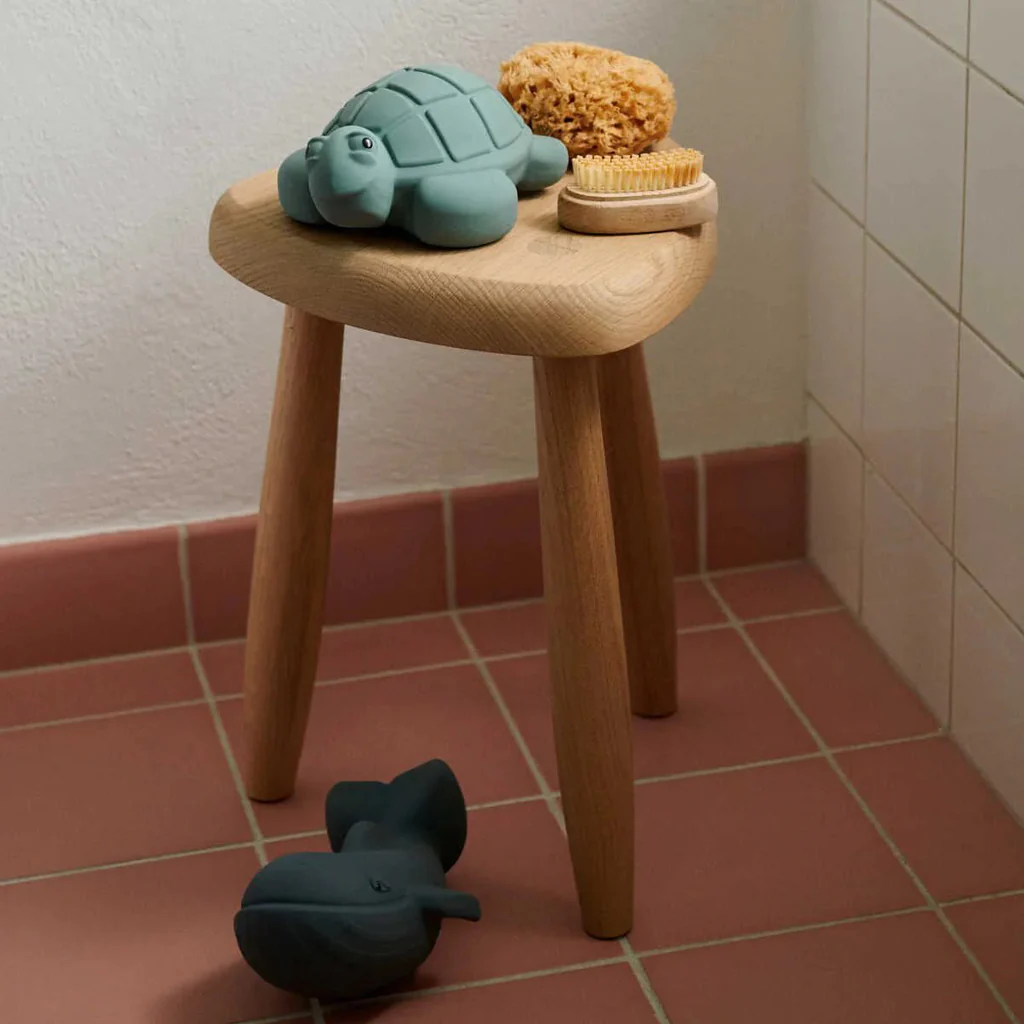 Liewood Nori Bath Toys Whale Blue - Image 2