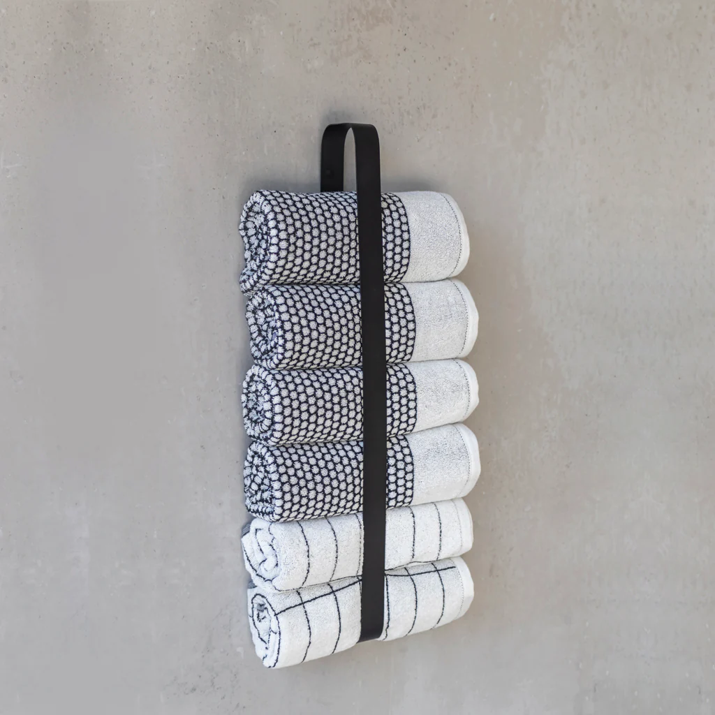 Mette Ditmer Carry Towel Rail Black - Image 5