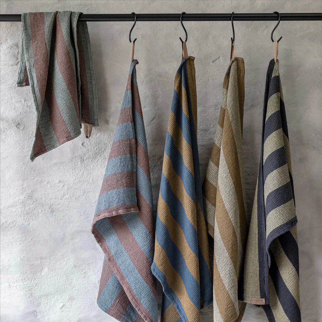 Mette Ditmer Elvira Tea Towel Dark Grey - Image 3
