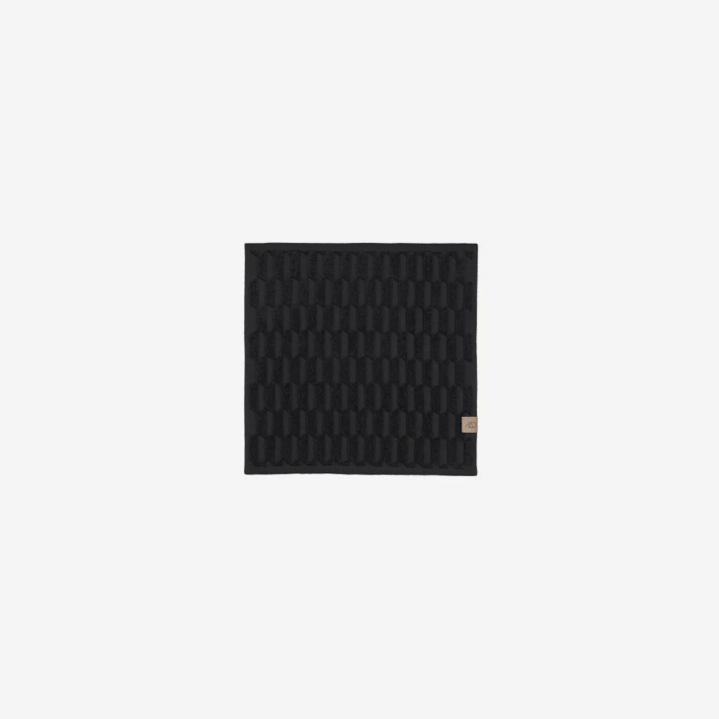 Mette Ditmer Geo Face Towel Pack Black