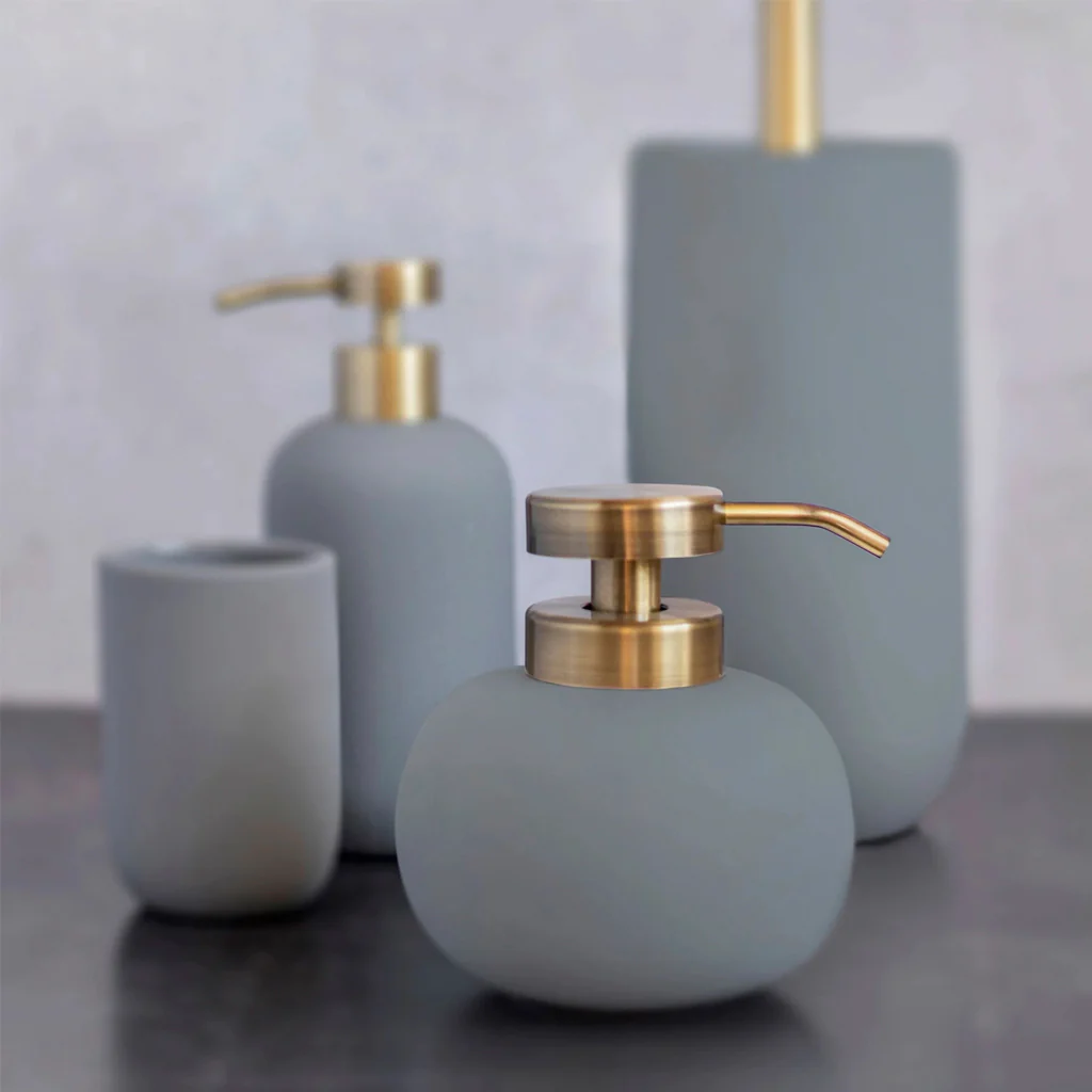 Mette Ditmer Lotus Soap Pump Low Frost Green - Image 2