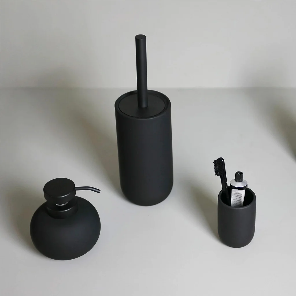 Mette Ditmer Lotus Toilet Brush Black - Image 3