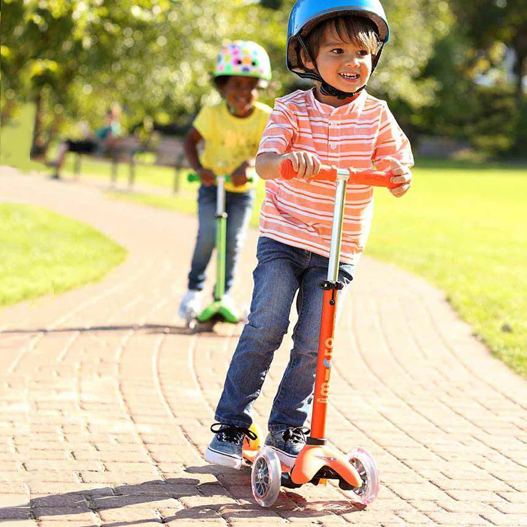Micro Scooter Mini Deluxe Orange - Image 6