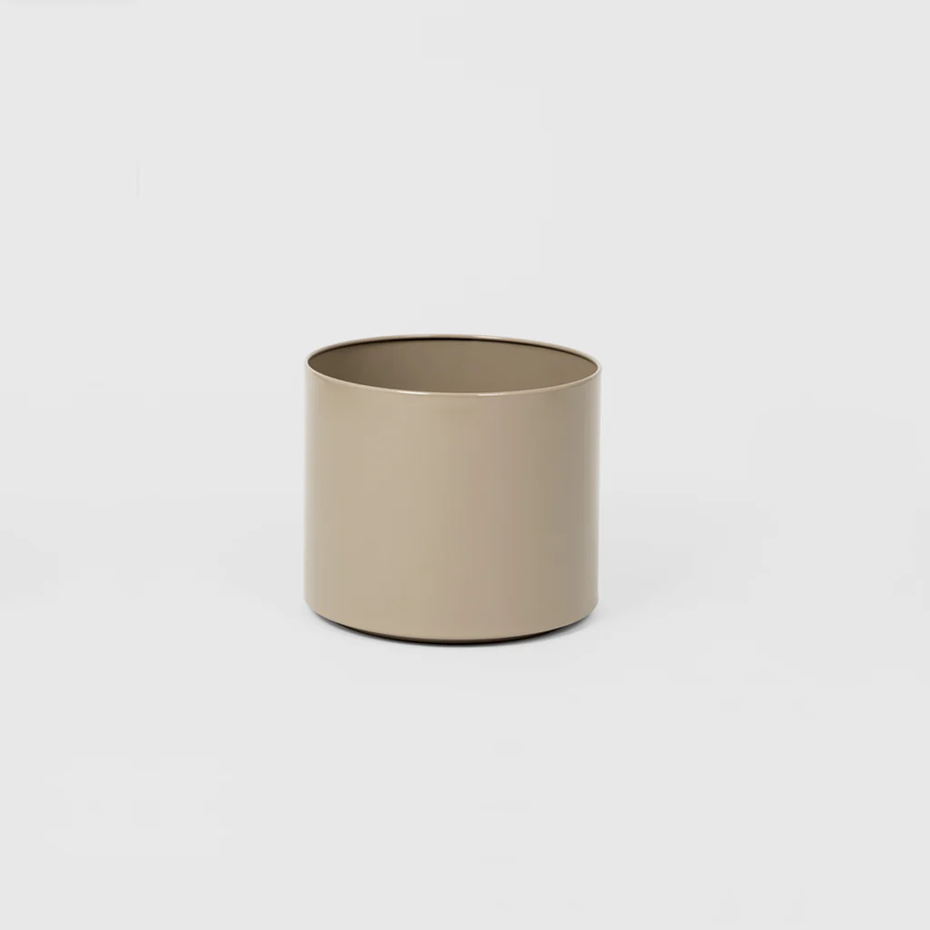 Middle Of Nowhere Benny Planter Fawn Medium