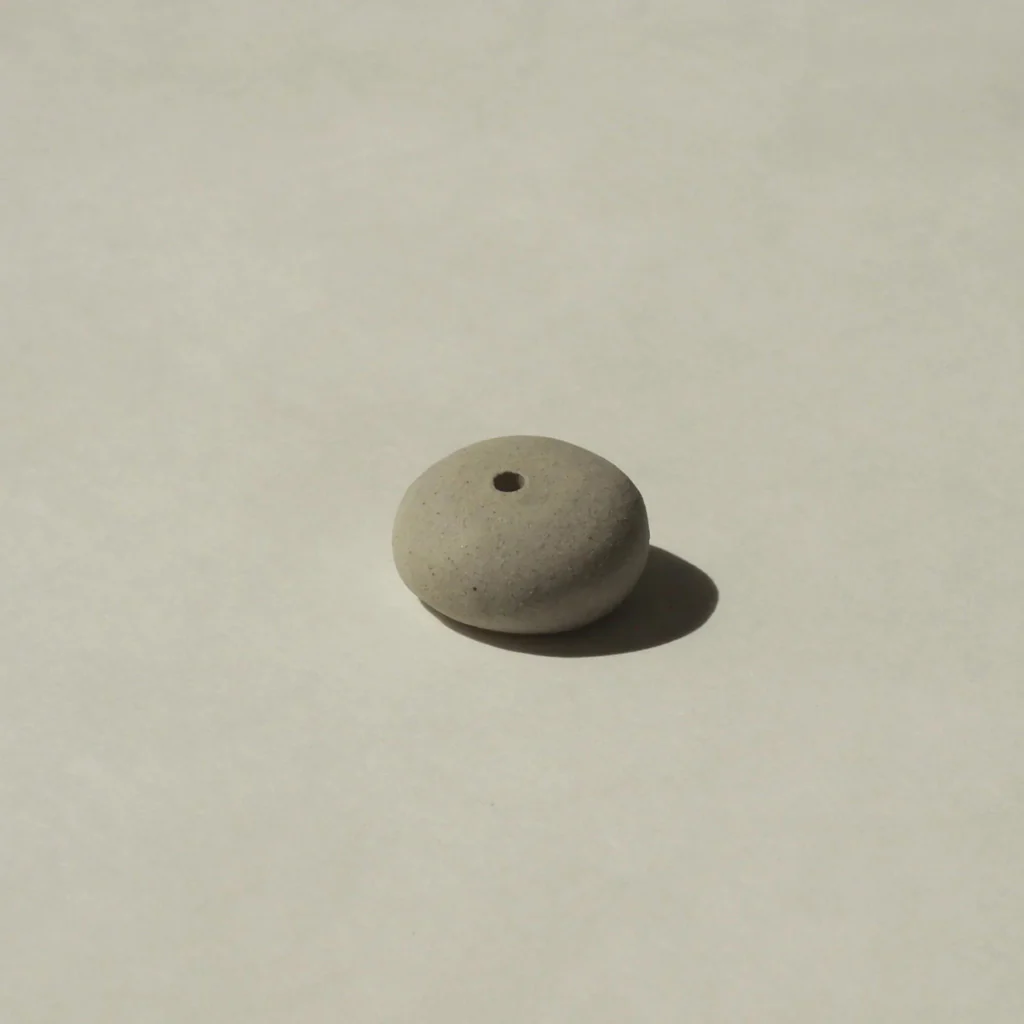 Cedar and Myrrh Mini Light Grey Pebble Incense Holder - Image 4