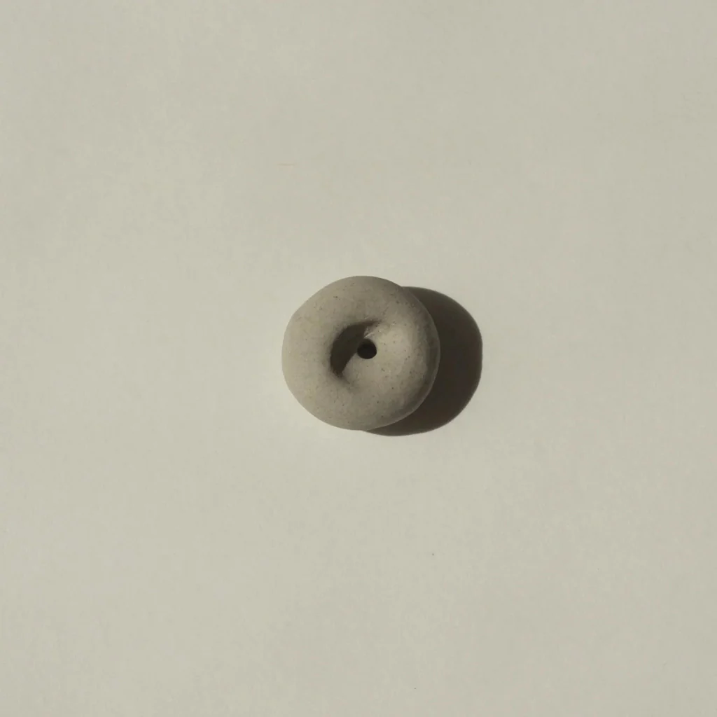 Cedar and Myrrh Mini Light Grey Pebble Incense Holder - Image 5