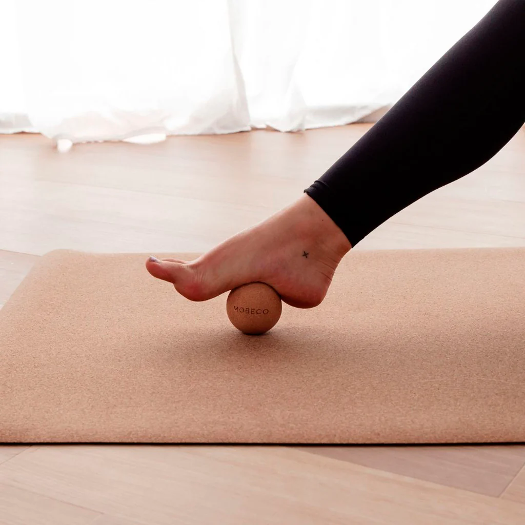 Mobeco Cork Massage Ball - Image 2
