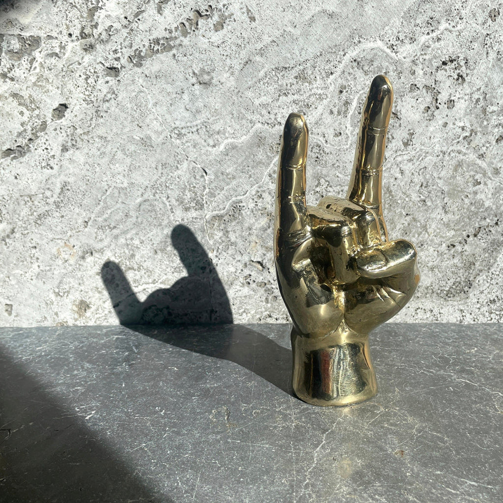 Mr Pinchy Brass Hand Rock-On - Image 3